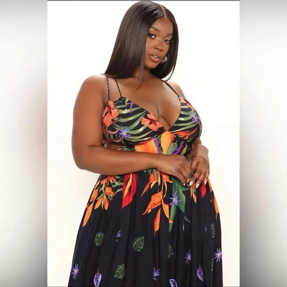 Key West Maxi Dress - Picture 2 of 13